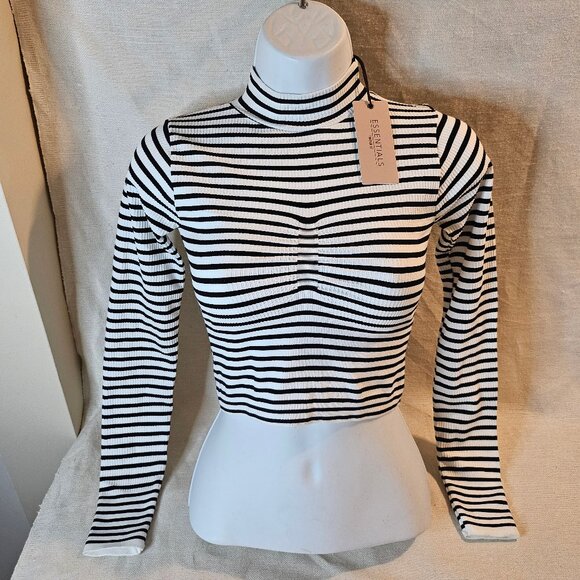 Forever 21 Essentials Stripped Long Sleeve Crop Top - Size S - Picture 1 of 6